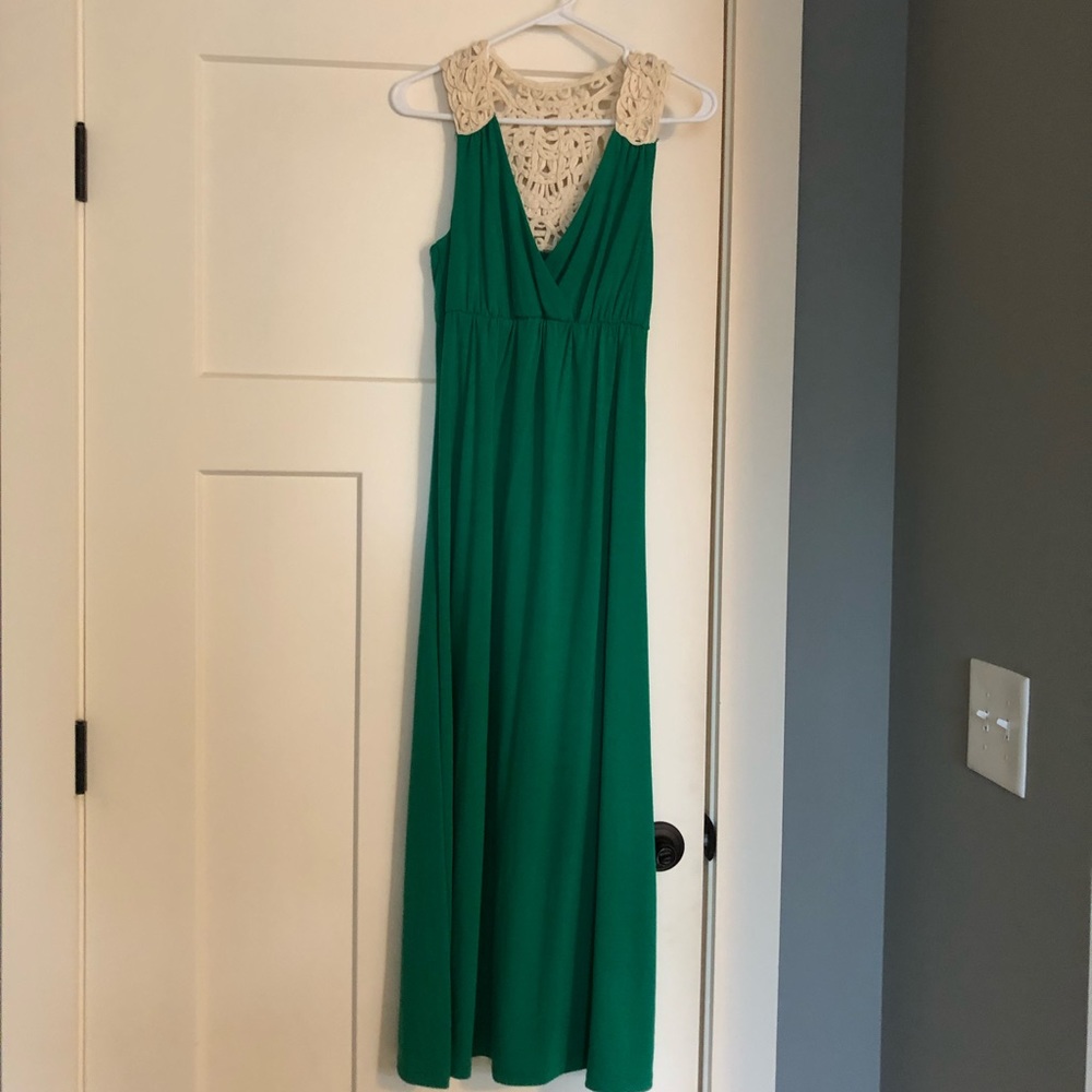 Green maxi dress with knit back